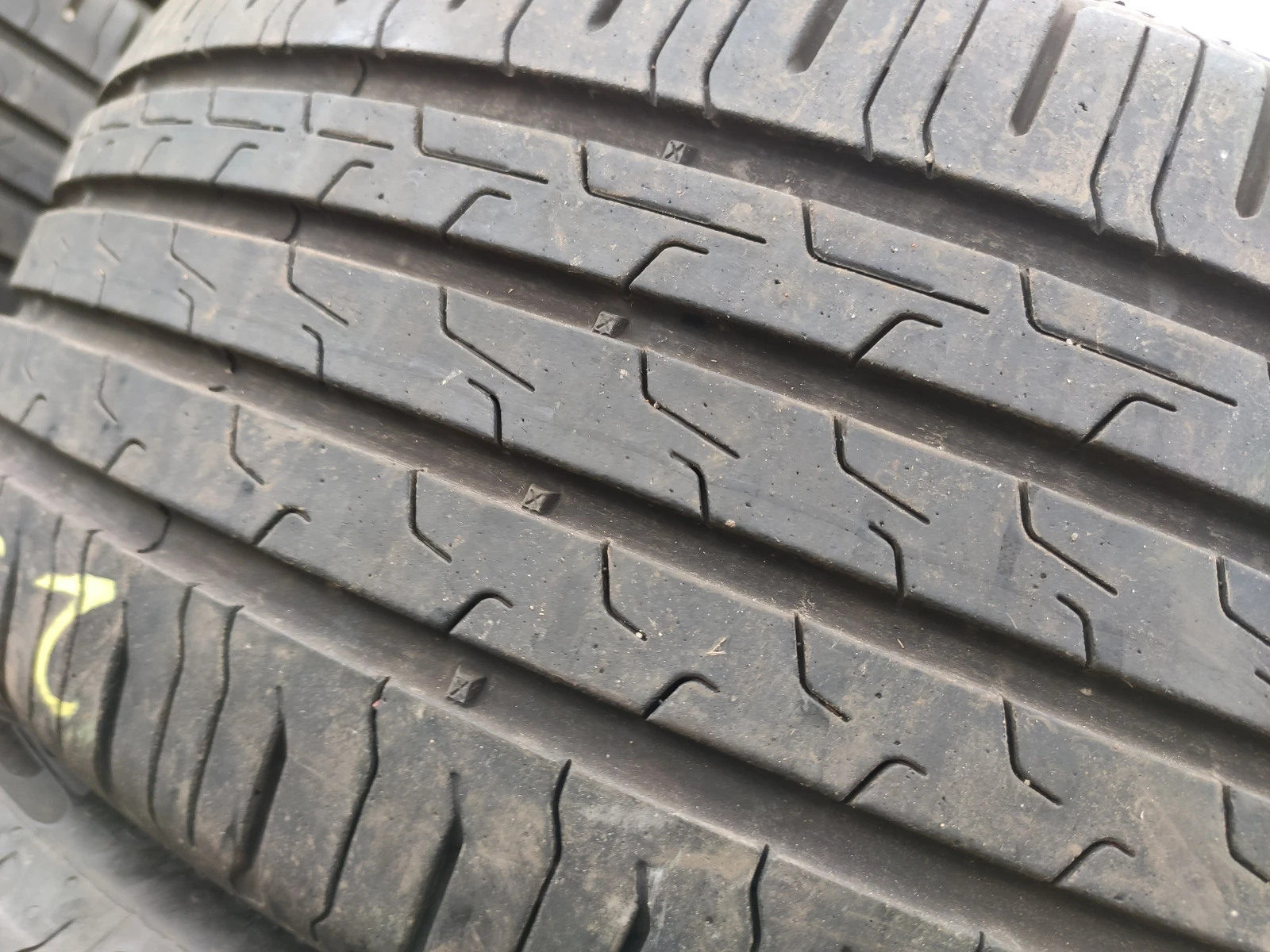 Гуми Летни 205/45R17, снимка 4 - Гуми и джанти - 54655461