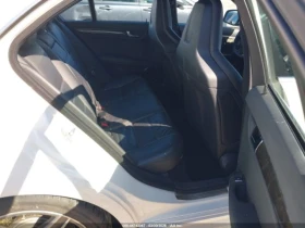 Mercedes-Benz C 63 AMG * AMG* 6.3* КОЖА* ПОДГРЕВ* ШИБИДАХ* , снимка 17