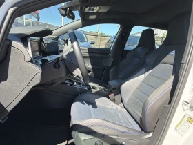 VW Golf R 20th EDITION* DSG* 4MOTION* H/K* DISTRO* CARPLAY, снимка 4