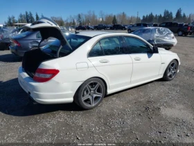 Mercedes-Benz C 63 AMG * AMG* 6.3* КОЖА* ПОДГРЕВ* ШИБИДАХ*  | Auto.bg — изображение 4