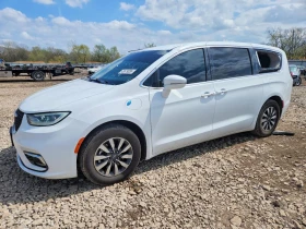 ����� �� �������� �� Chrysler Pacifica 3.6l Hybrid Touring L