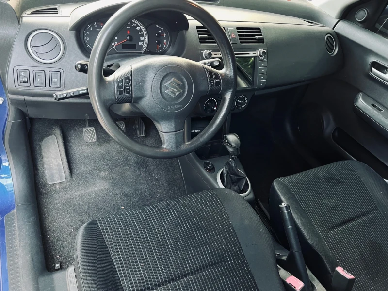 Suzuki Swift, снимка 4 - Автомобили и джипове - 47463770