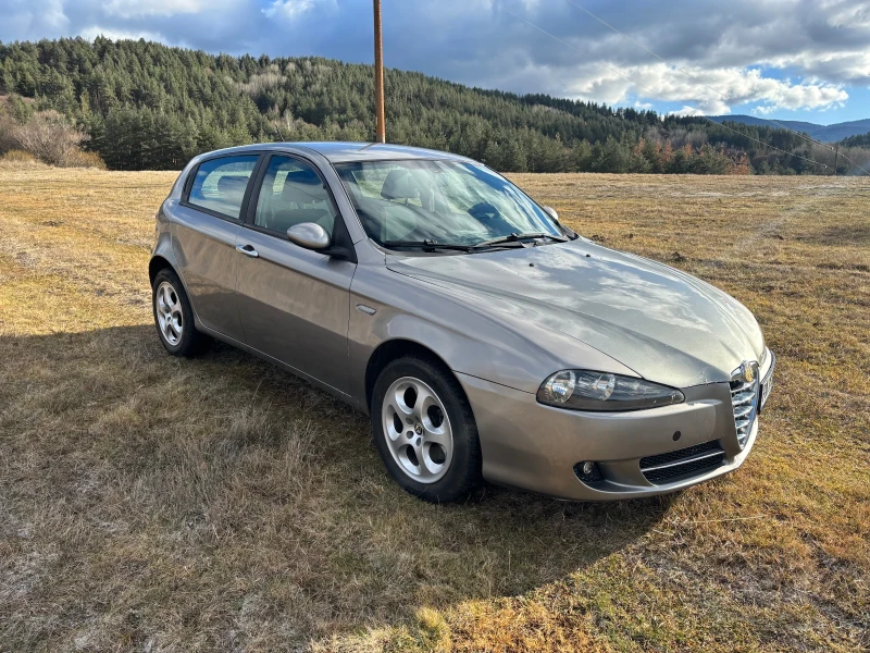 Alfa Romeo 147 Внос от Италия! 1.9JTDm, снимка 1 - Автомобили и джипове - 48513717