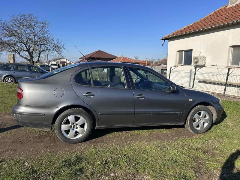 Seat Toledo, снимка 5 - Автомобили и джипове - 52772876