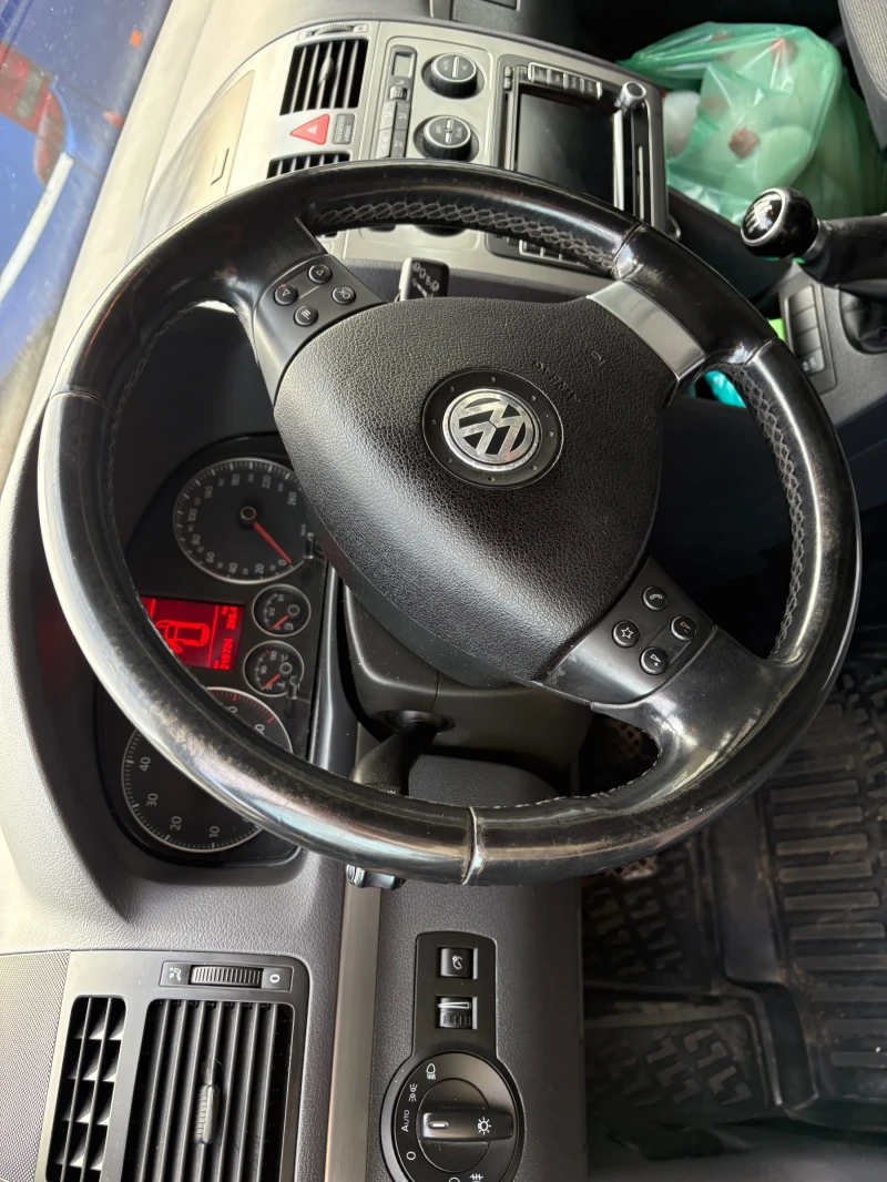 VW Touran 1.4 TSI, снимка 5 - Автомобили и джипове - 52899795