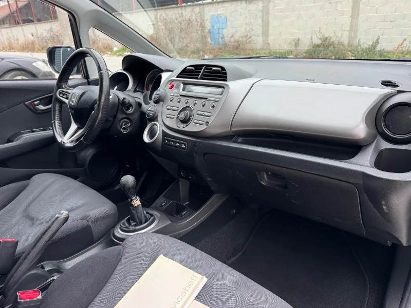 Honda Jazz 1.4 ЗА ТЪРГОВЦИ!, снимка 16 - Автомобили и джипове - 53124573
