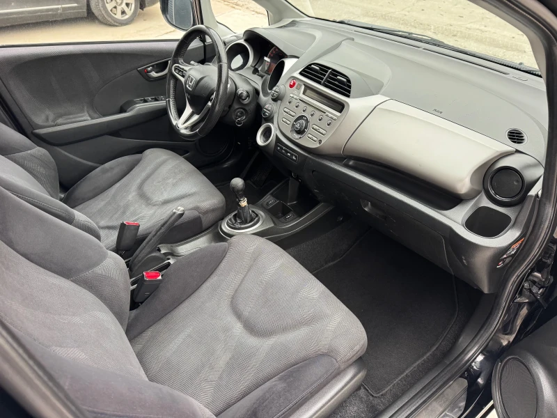 Honda Jazz 1.4 ЗА ТЪРГОВЦИ!, снимка 12 - Автомобили и джипове - 53124573