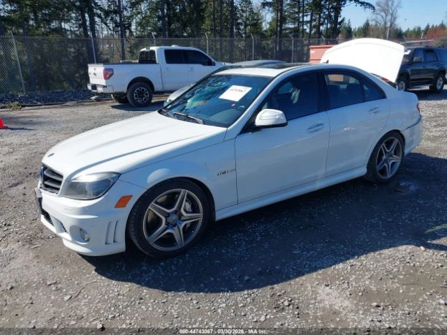 Mercedes-Benz C 63 AMG * AMG* 6.3* КОЖА* ПОДГРЕВ* ШИБИДАХ* , снимка 2 - Автомобили и джипове - 54219956