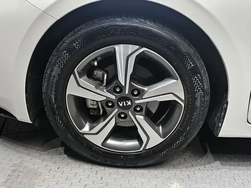 Kia K3 * Prestige* Camera* Navi | Mobile.bg � ����������� 4