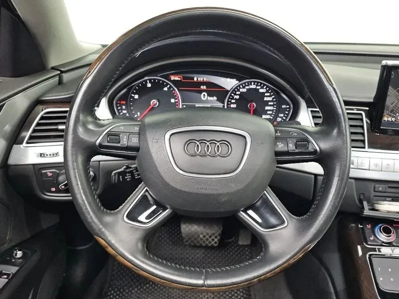 Audi A8, снимка 13 - Автомобили и джипове - 56689603