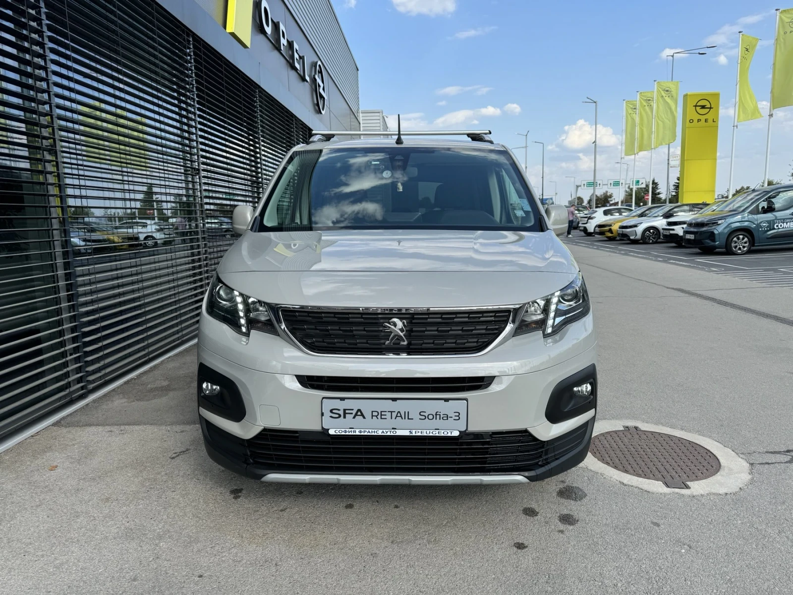 Peugeot Rifter ALLURE 1.5 BlueHDI 130 hp EAT8 STT E6 - изображение 2