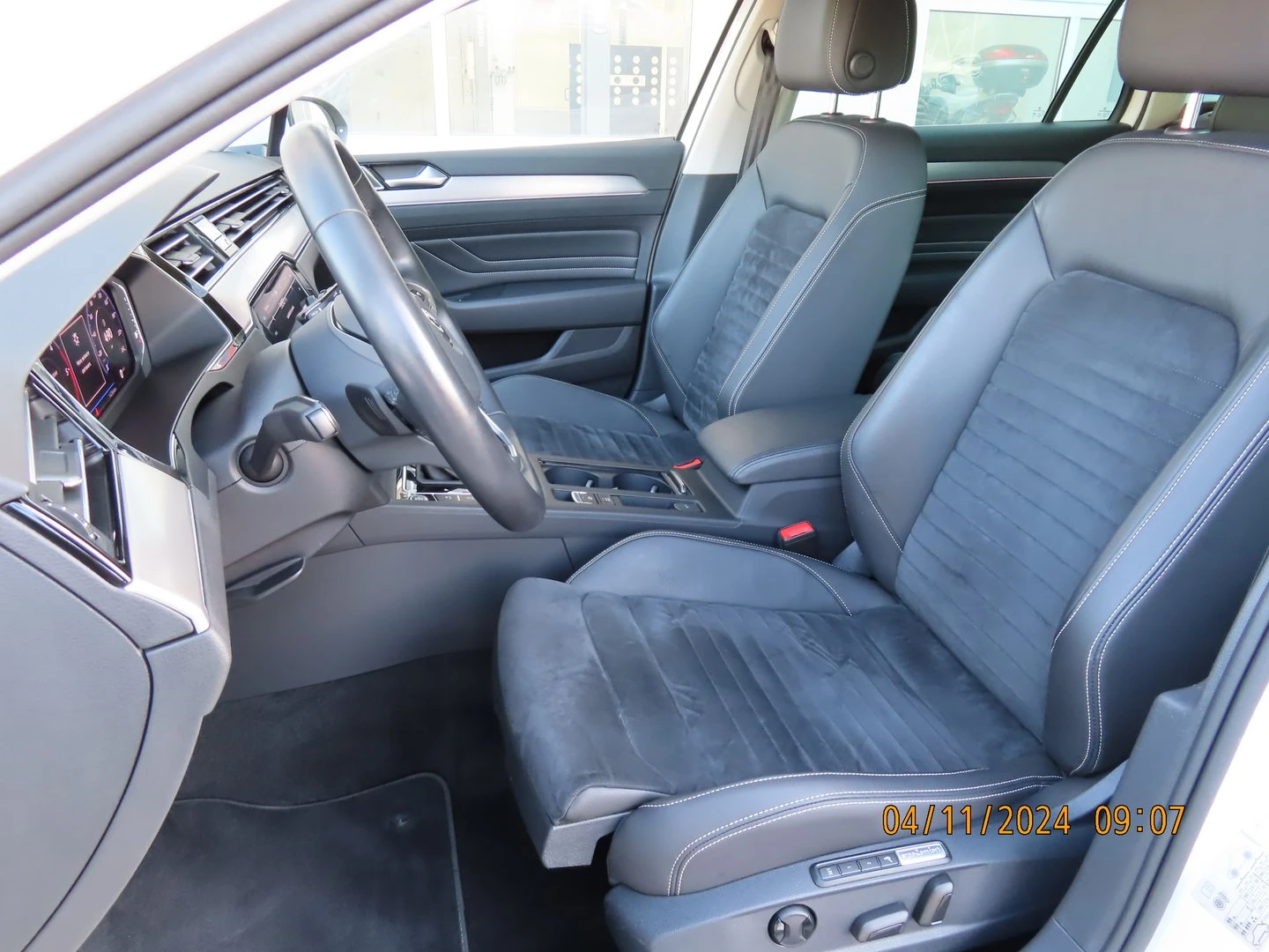 VW Passat Elegance 2.0 TDI SCR DSG - изображение 6