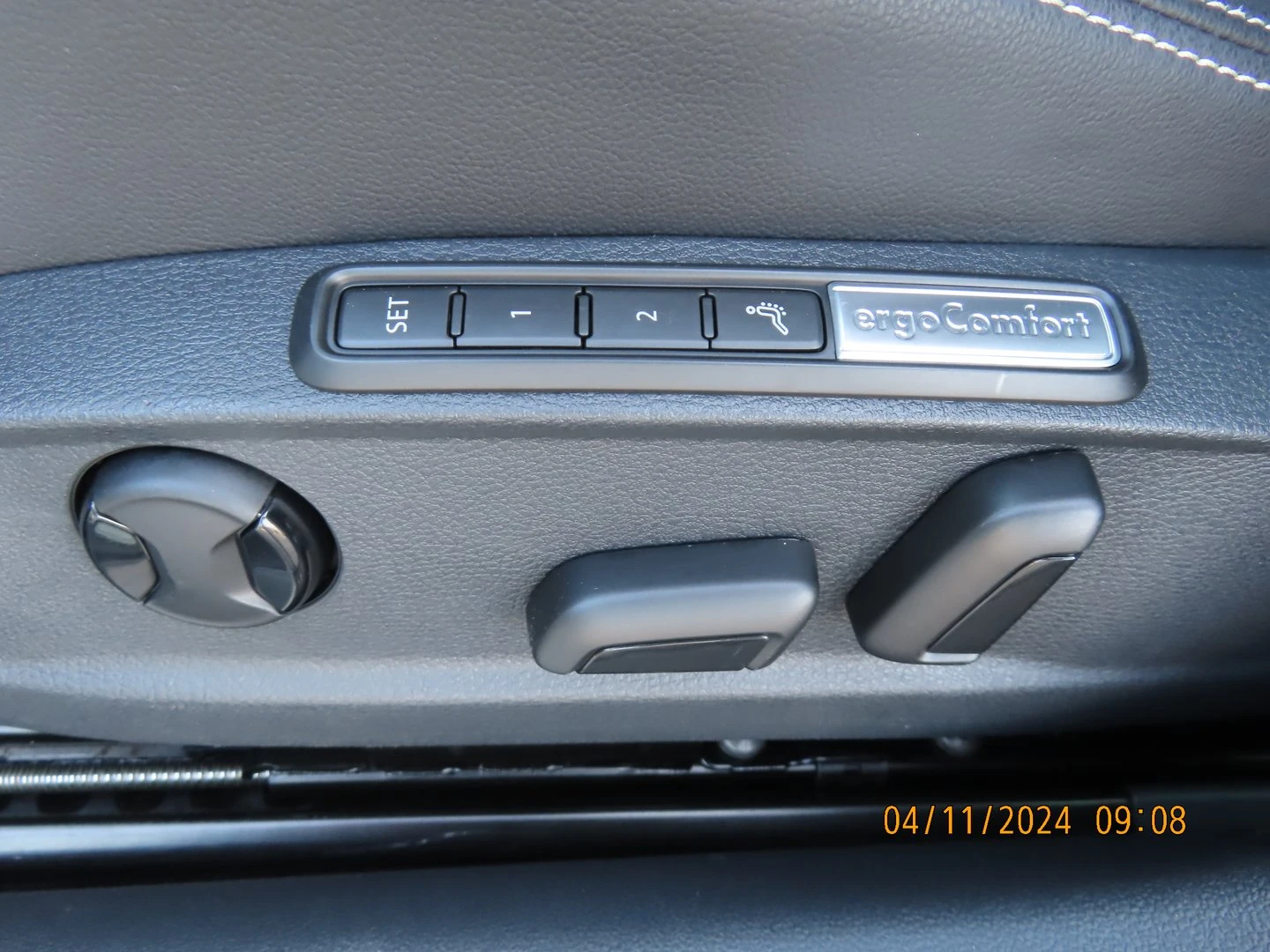 VW Passat Elegance 2.0 TDI SCR DSG - изображение 7
