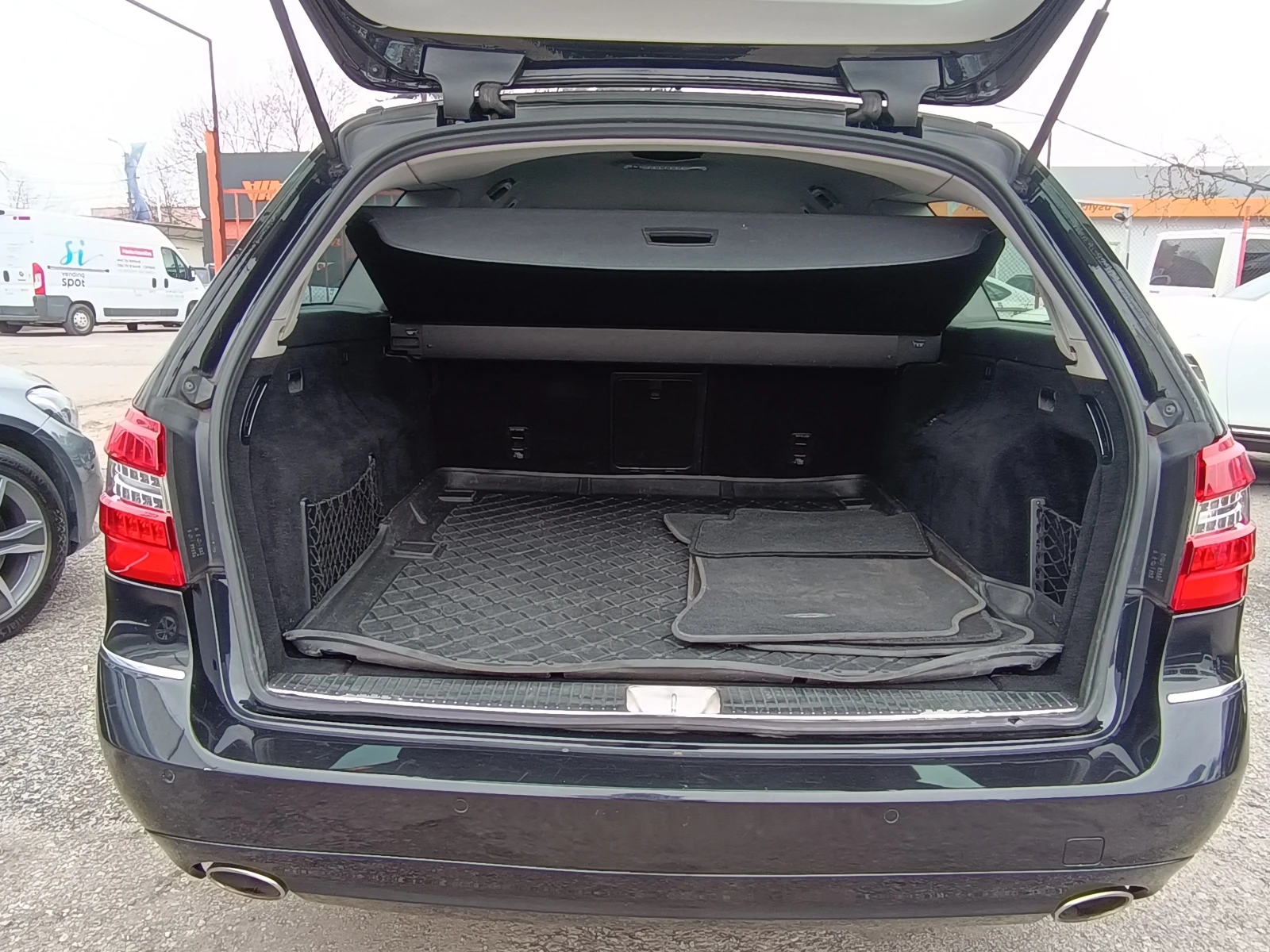 Mercedes-Benz E 350 4-MATIC !!! 231к.с. !!! Нов внос ШВЕЙЦАРИЯ !!!! - изображение 10