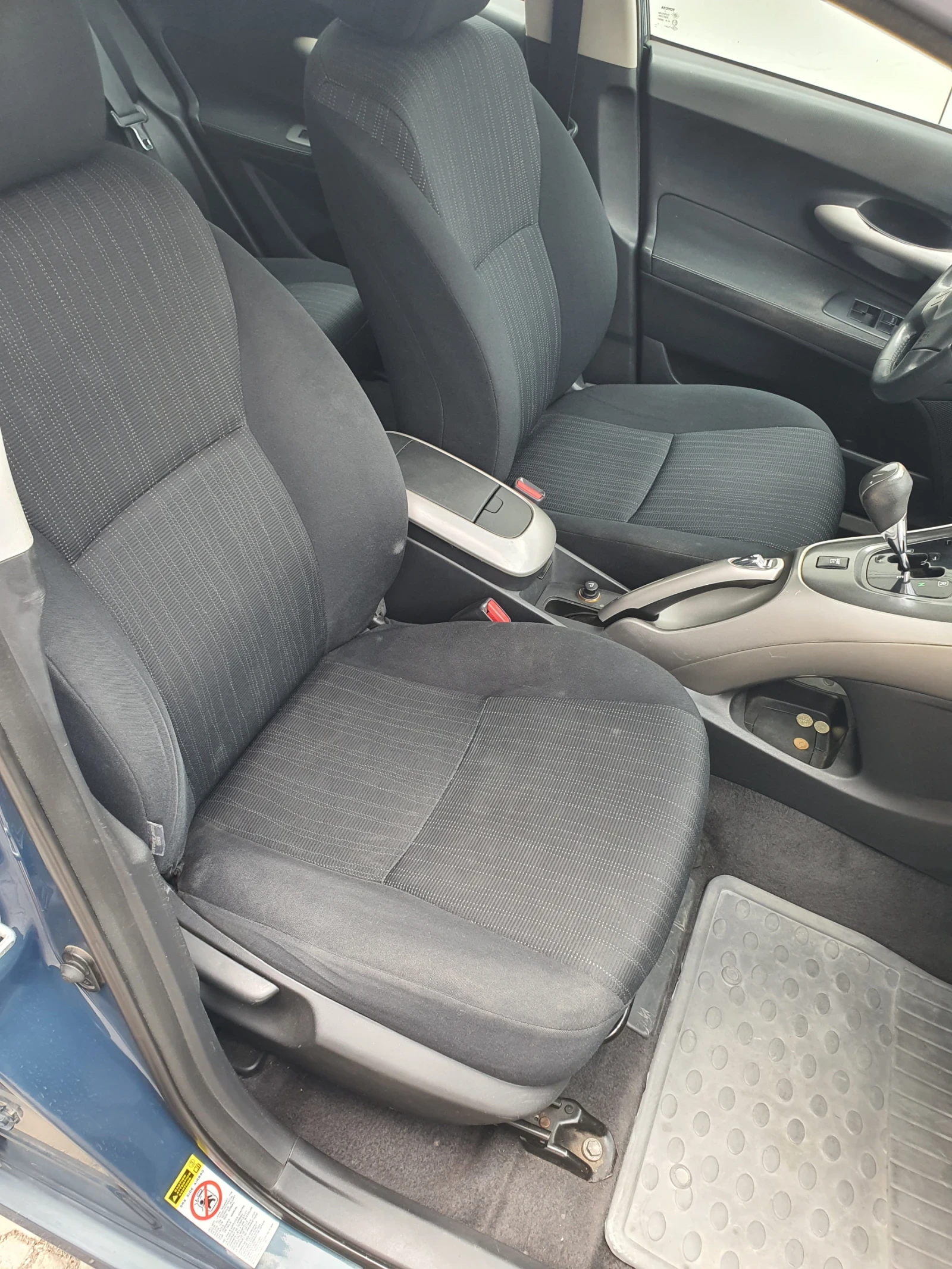 Toyota Auris  - изображение 8