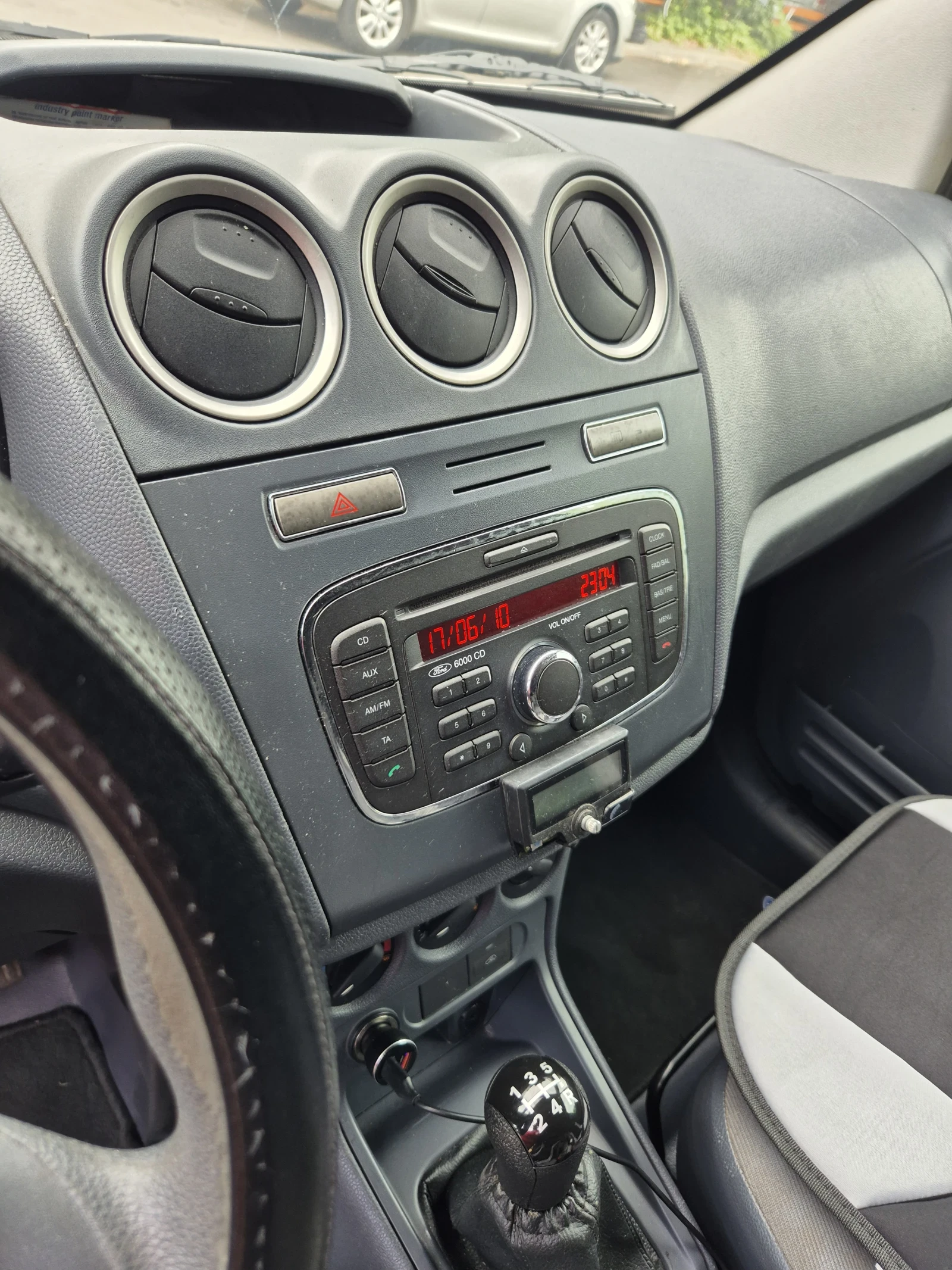 Ford Connect Товарен пикап - изображение 9
