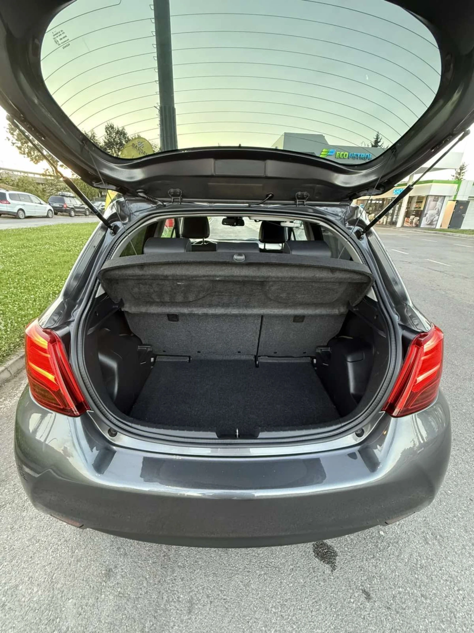 Toyota Yaris   Keyless///Navi/ | Mobile.bg   16