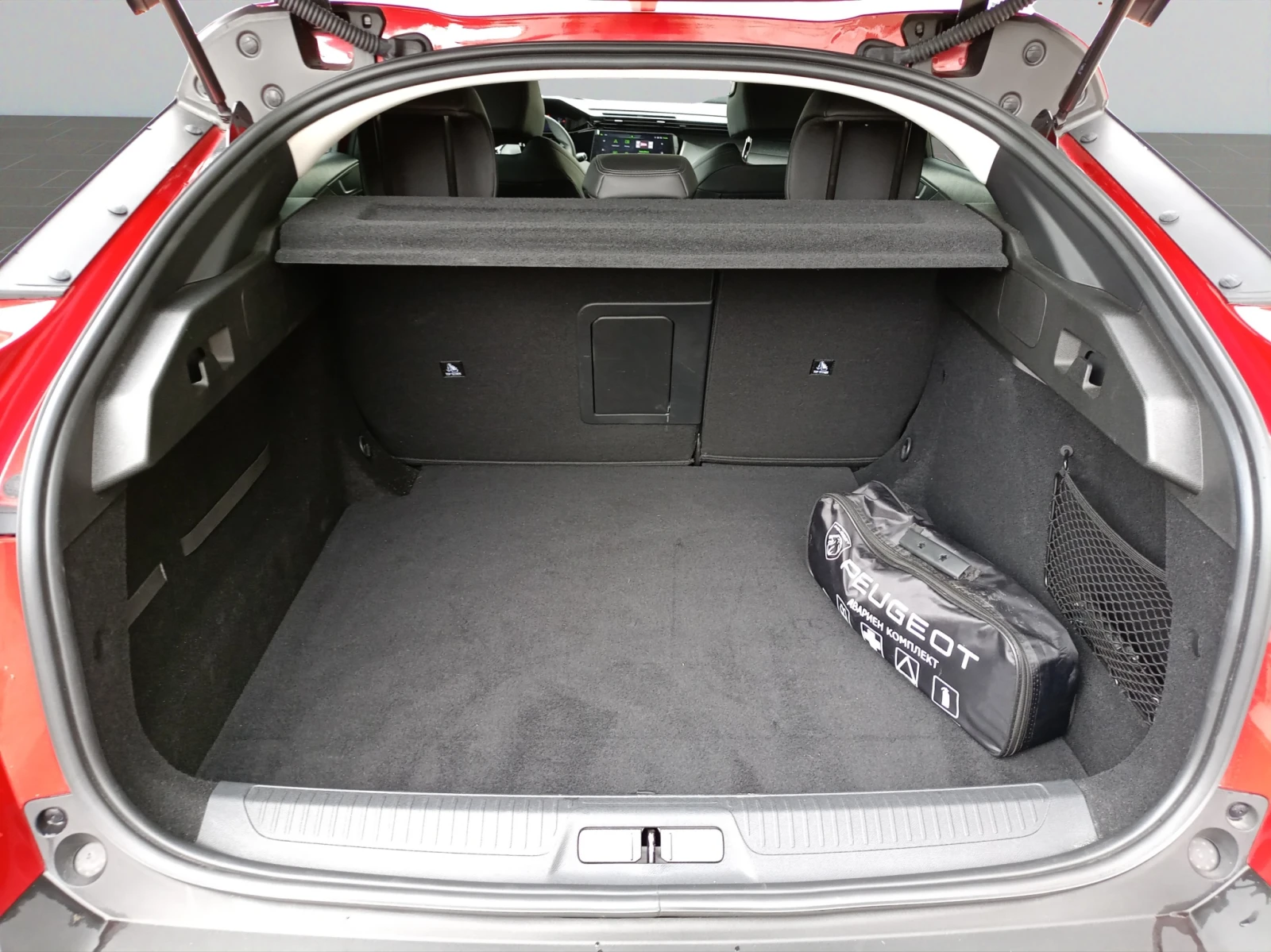 Peugeot 408 ALLURE 1, 2 PureTech 130 EAT8 EURO 6.4 - изображение 9