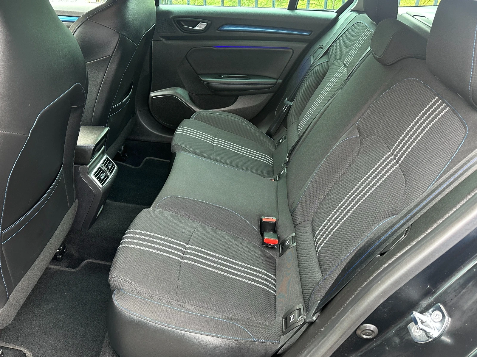 Renault Megane 1.5D-GTline-LED-NAVI-PDC-EURO6B-6��-CAMERA-KEYLESS | Mobile.bg � ����������� 12