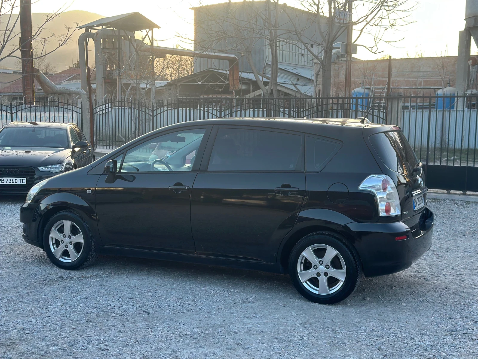 Toyota Corolla verso, снимка 4 - Автомобили и джипове - 53830044