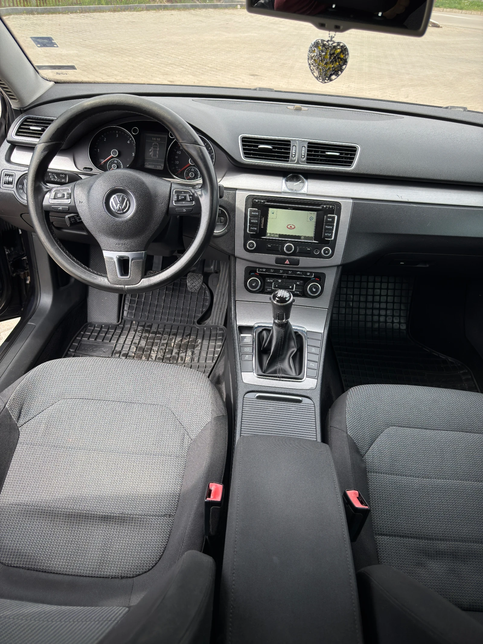 VW Passat 2.0 D 140 к.с, снимка 7 - Автомобили и джипове - 54181188