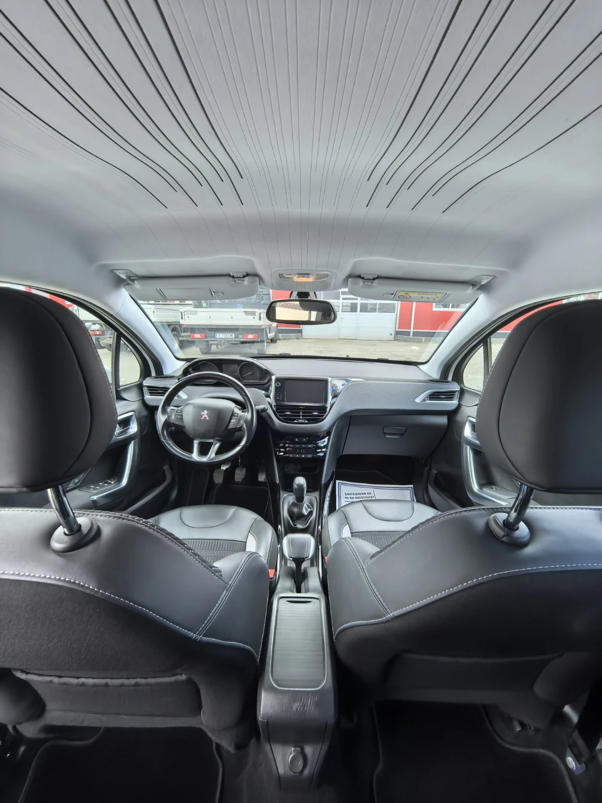 Peugeot 2008 FACELIFT PURETECH ALLURE, снимка 13 - Автомобили и джипове - 54299492