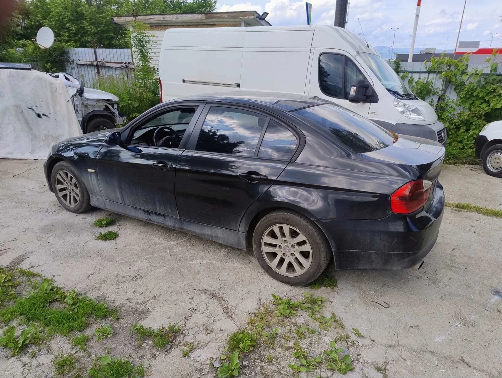 BMW 320, снимка 3 - Автомобили и джипове - 54828387
