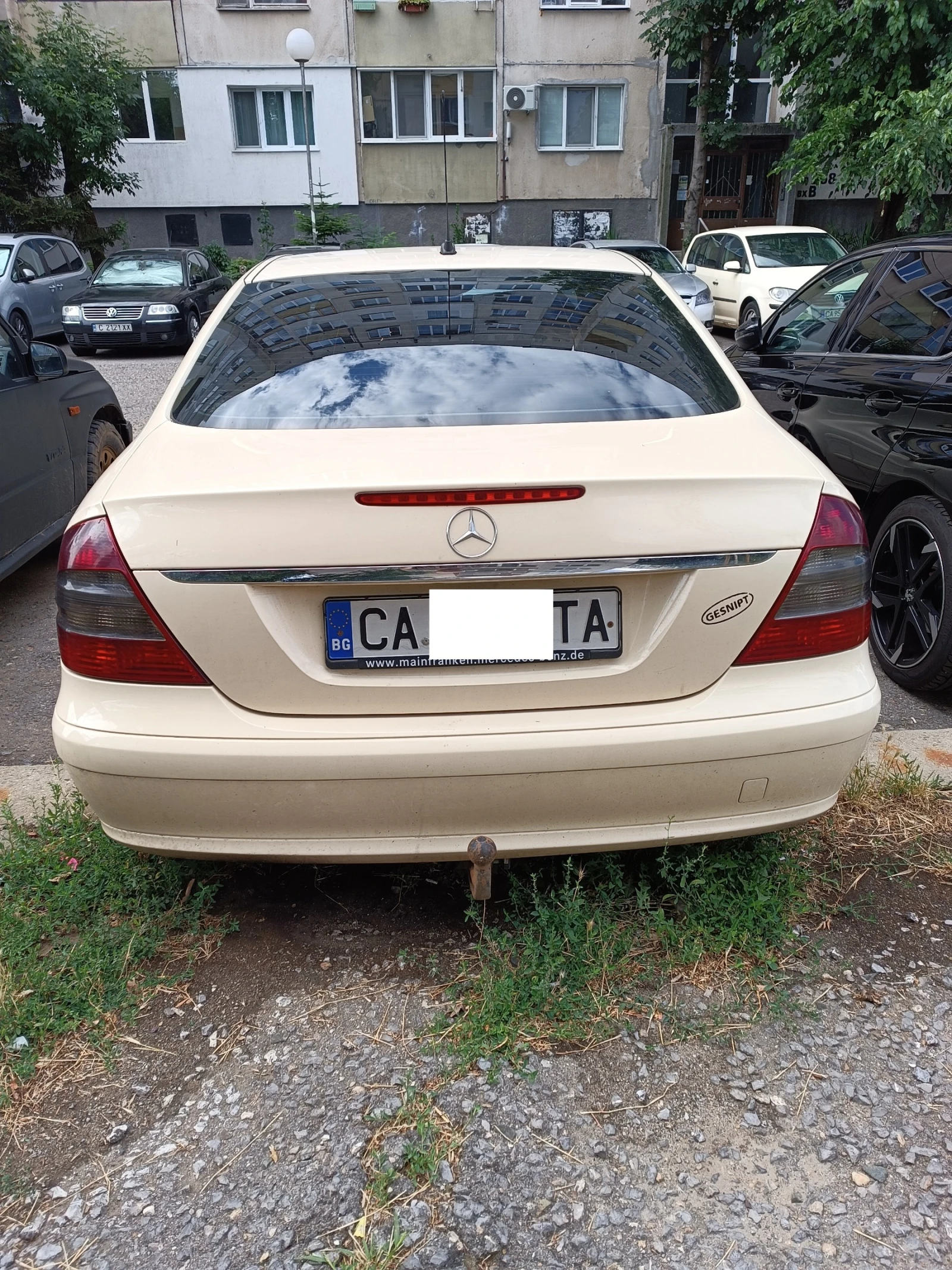 Mercedes-Benz E 200 CDI, снимка 2 - Автомобили и джипове - 55270177