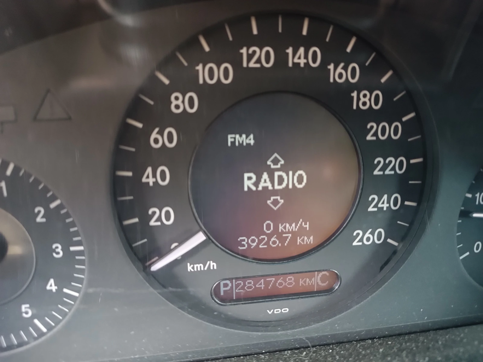 Mercedes-Benz E 200 CDI, снимка 12 - Автомобили и джипове - 55270177