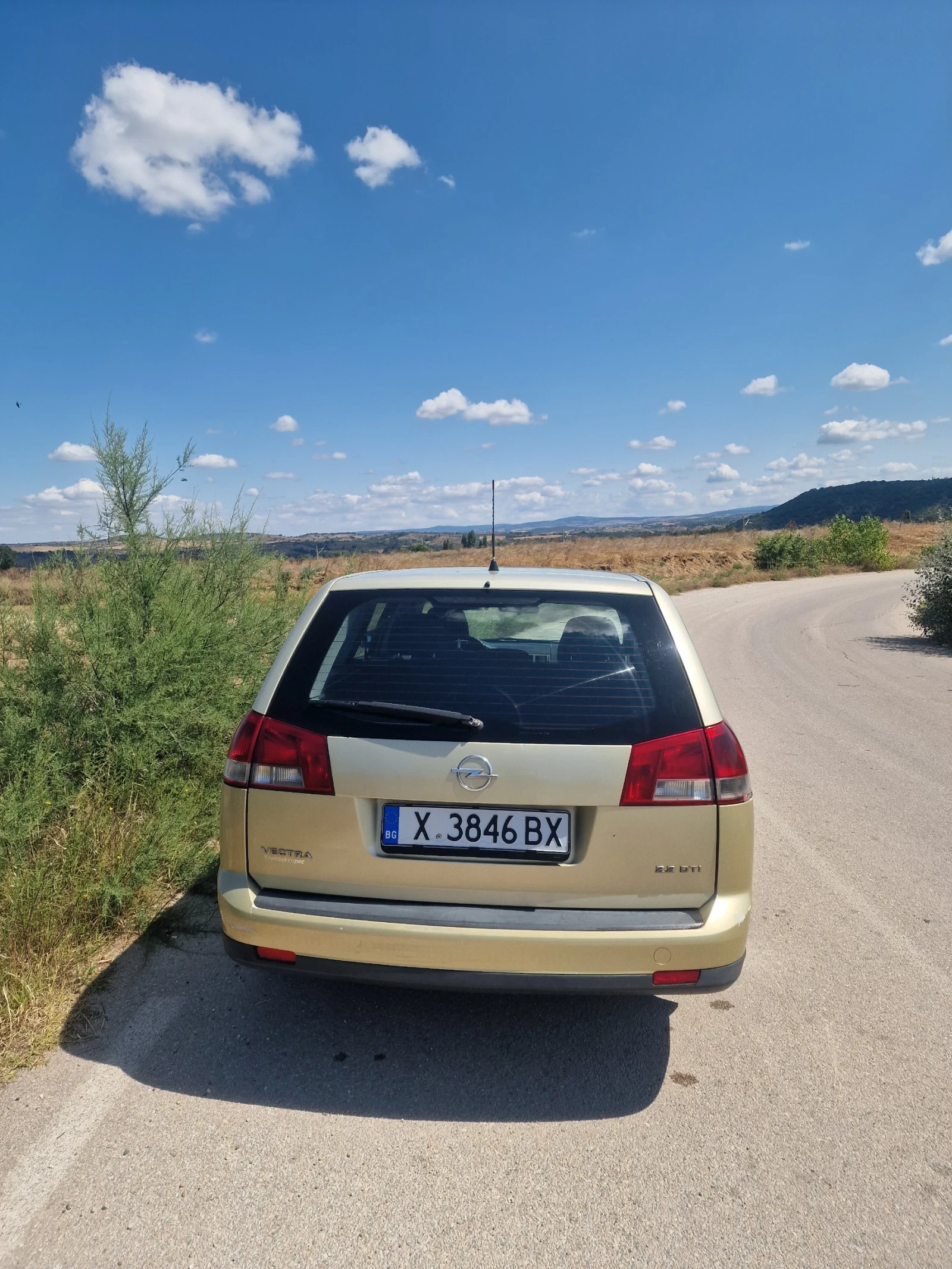 Opel Vectra C, снимка 3 - Автомобили и джипове - 55391837