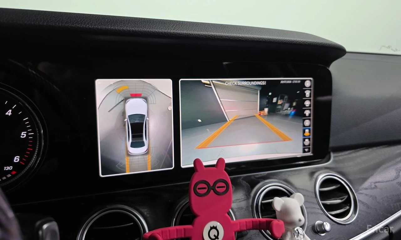 Mercedes-Benz E 220 * ФИКСИРАНА ЦЕНА ДО БЪЛГАРИЯ * АВТОКРЕДИТ, снимка 16 - Автомобили и джипове - 55421670