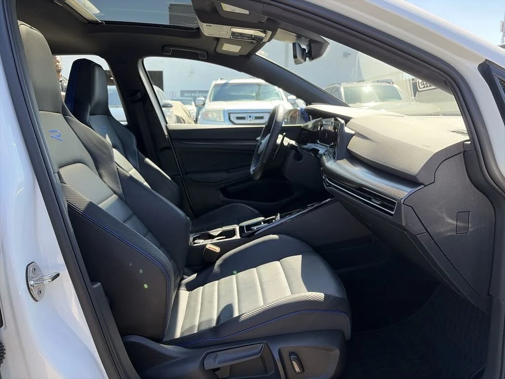 VW Golf R 20th EDITION* DSG* 4MOTION* H/K* DISTRO* CARPLAY, снимка 14 - Автомобили и джипове - 55462914
