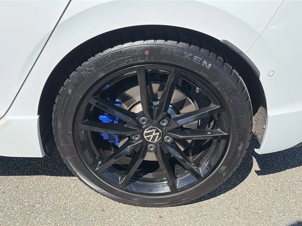 VW Golf R 20th EDITION* DSG* 4MOTION* H/K* DISTRO* CARPLAY, снимка 15 - Автомобили и джипове - 55462914