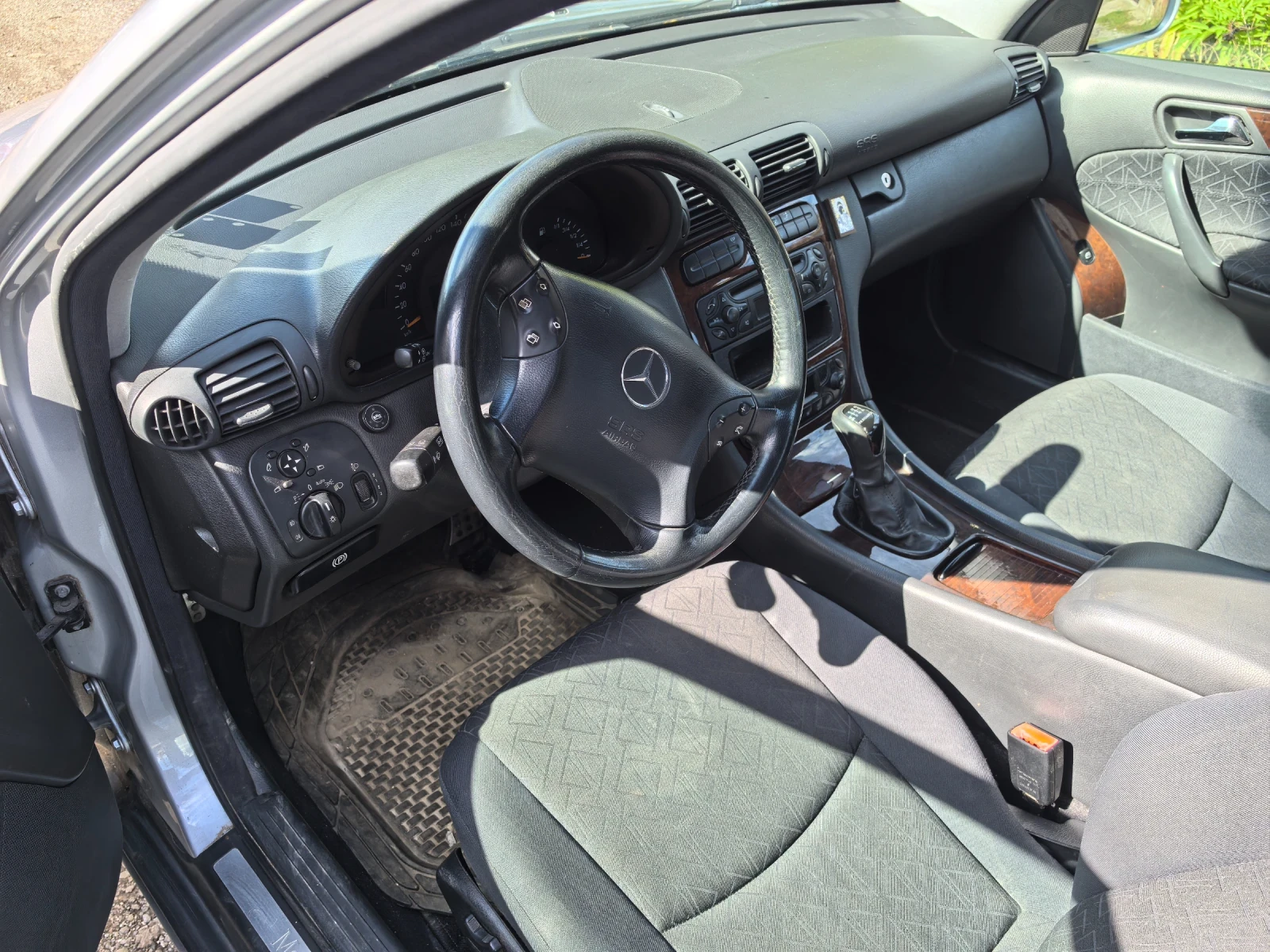 Mercedes-Benz C 200, снимка 8 - Автомобили и джипове - 55890733