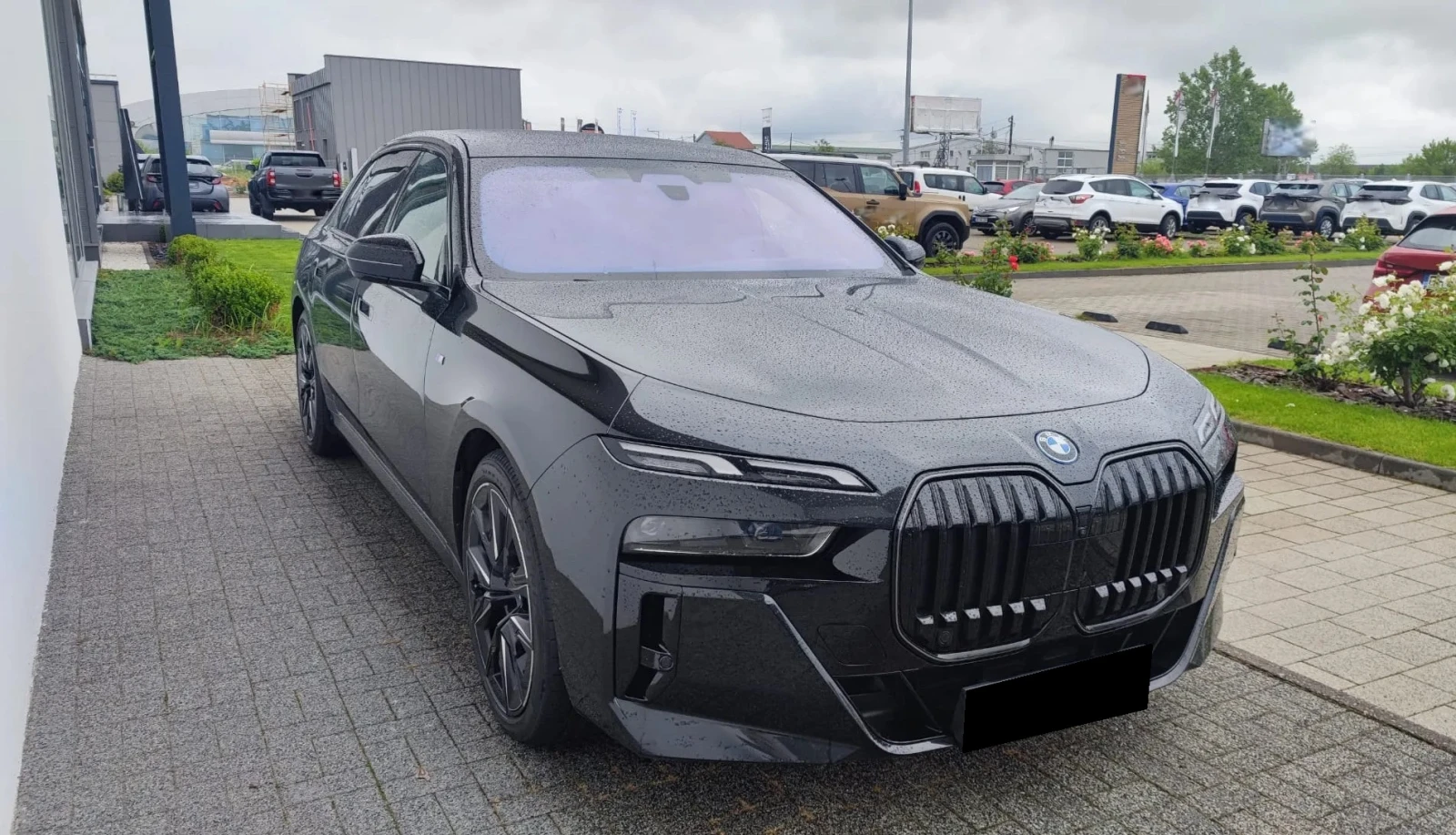 BMW 750 e xDrive M-Sport PHEV, снимка 3 - Автомобили и джипове - 56113491