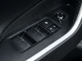 Toyota Rav4 * АВТО КРЕДИТ* ЦЕНА ДО БГ * СЕРВИЗНА ИСТОРИЯ *  - 26300 € / 51438.33 лв. - 46785381 6