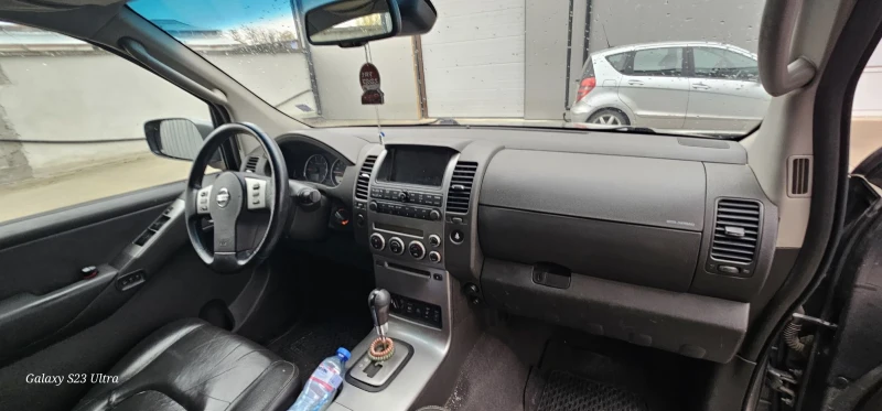 Nissan Pathfinder, снимка 9 - Автомобили и джипове - 48002636