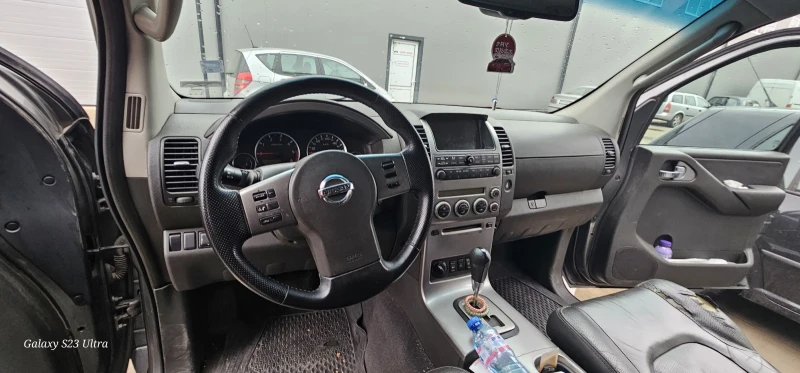 Nissan Pathfinder, снимка 8 - Автомобили и джипове - 48002636