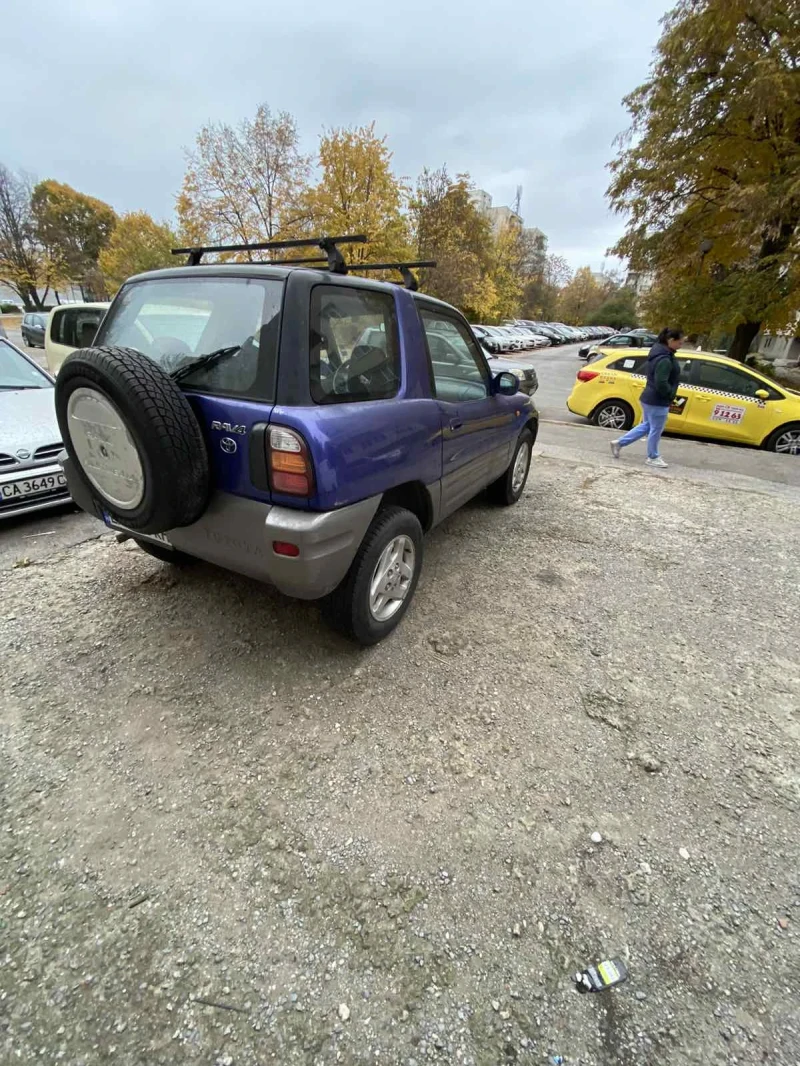 Toyota Rav4, снимка 3 - Автомобили и джипове - 47825663