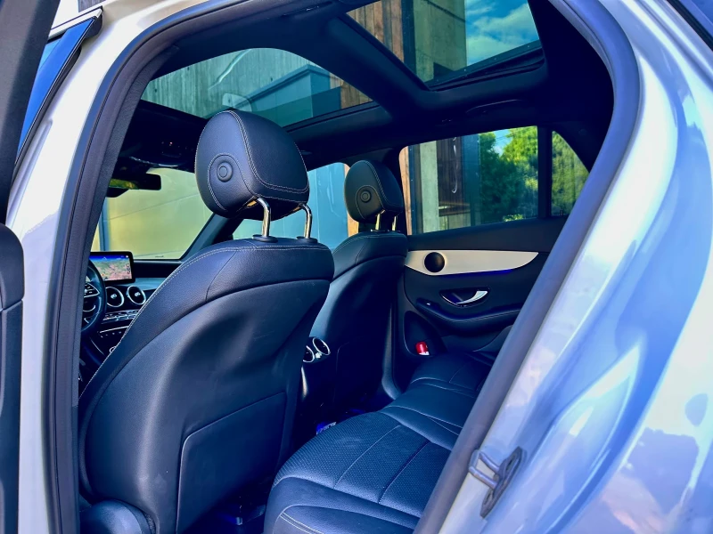 Mercedes-Benz GLC 300 300, снимка 12 - Автомобили и джипове - 52474682