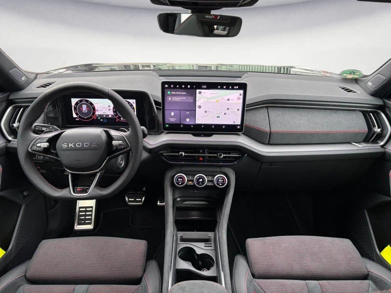 Skoda Kodiaq RS* 2.0TSI* 4x4* DISTR* CANTON* KEYLESS* CAMERA* , снимка 7 - Автомобили и джипове - 51766374