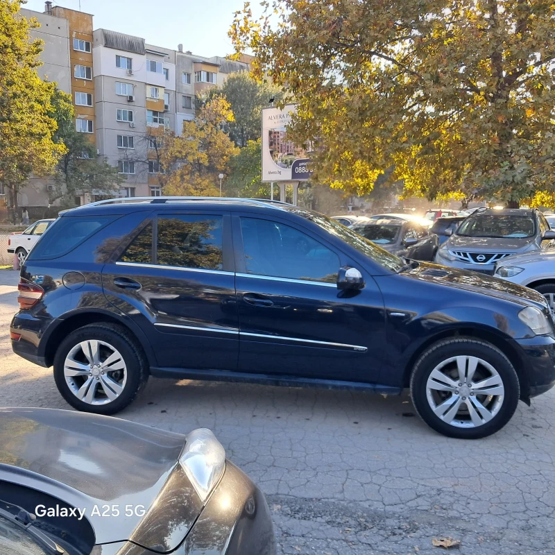 Mercedes-Benz ML 300 300 сди, снимка 8 - Автомобили и джипове - 52157530