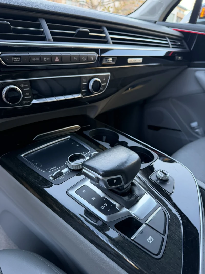 Audi Q7, снимка 7 - Автомобили и джипове - 52999291