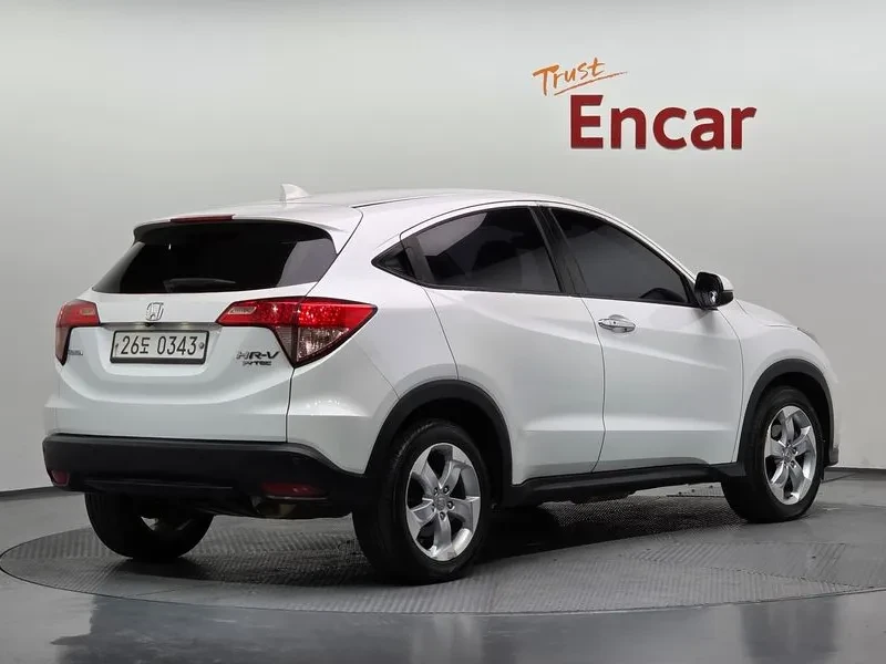 Honda Hr-v 1.8 Бензин, снимка 2 - Автомобили и джипове - 55569841