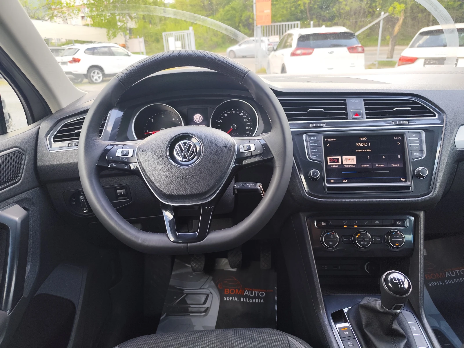 VW Tiguan 2.0TDi* 4MOTION* KLIMATRONIK* MMI* АВТОПИЛОТ - изображение 8