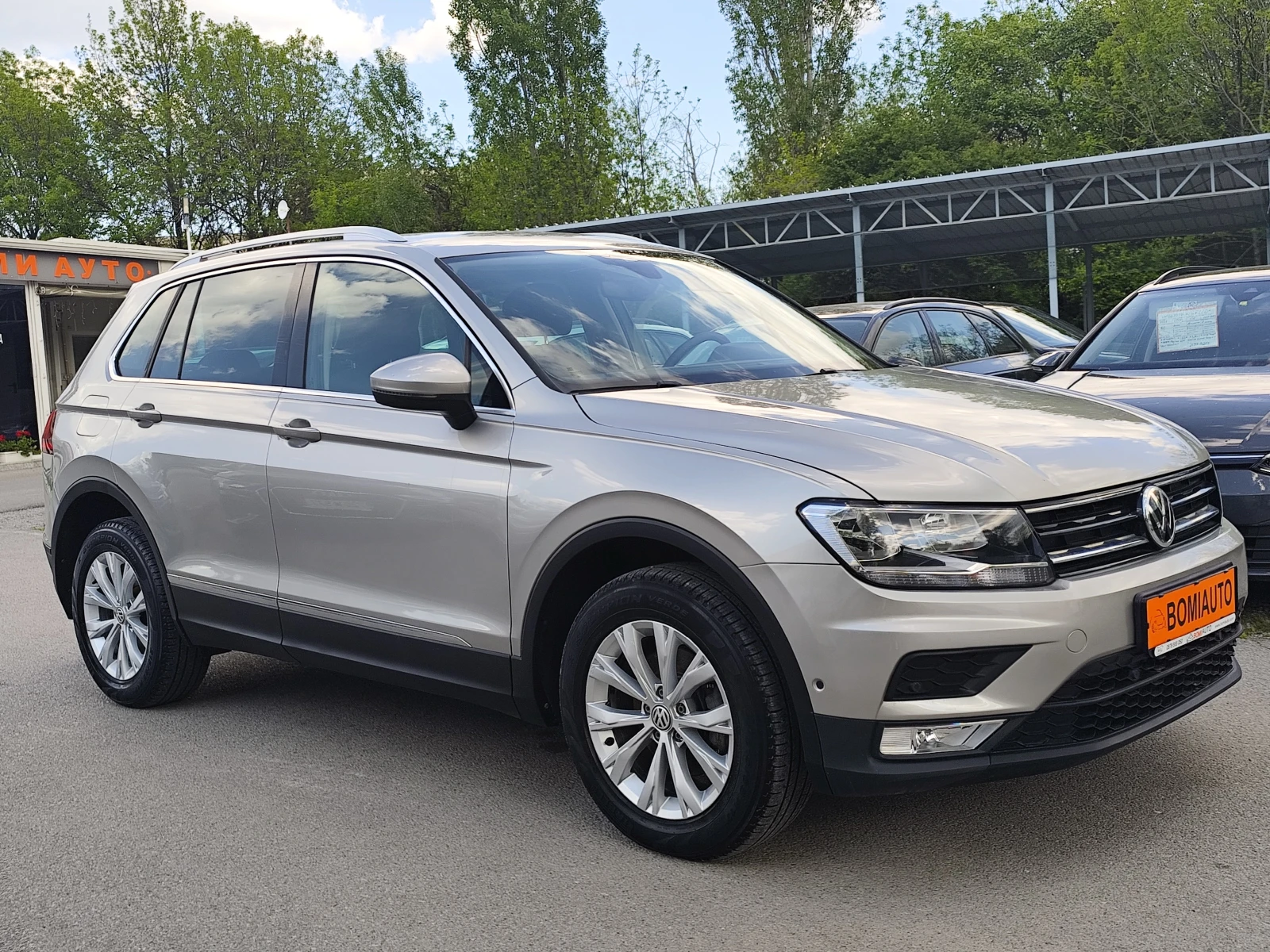 VW Tiguan 2.0TDi* 4MOTION* KLIMATRONIK* MMI* АВТОПИЛОТ - изображение 3