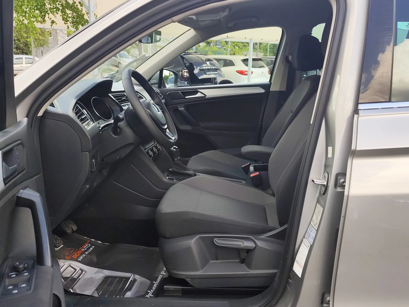 VW Tiguan 2.0TDi* 4MOTION* KLIMATRONIK* MMI* АВТОПИЛОТ - изображение 7