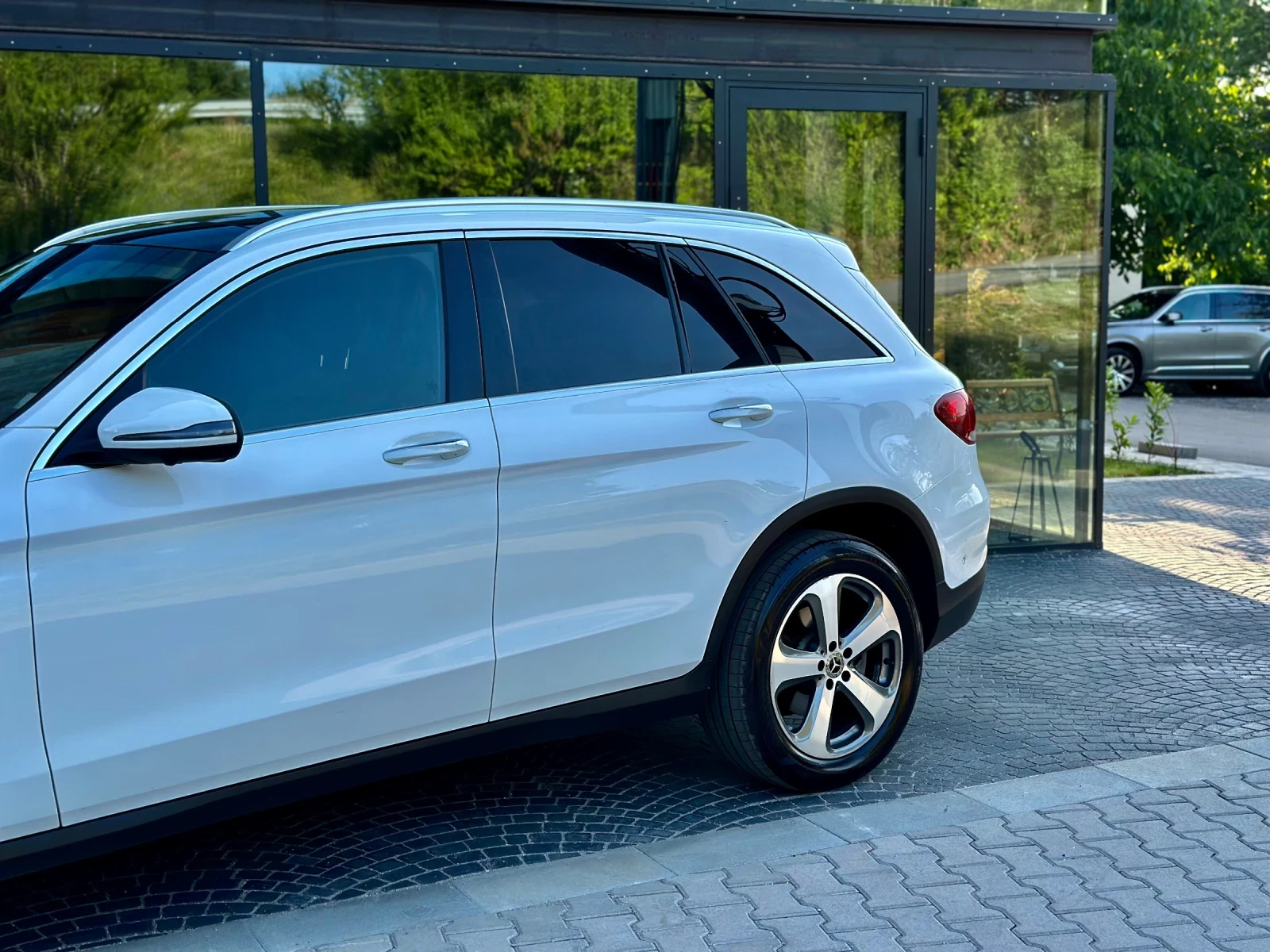 Mercedes-Benz GLC 300 300 - изображение 2