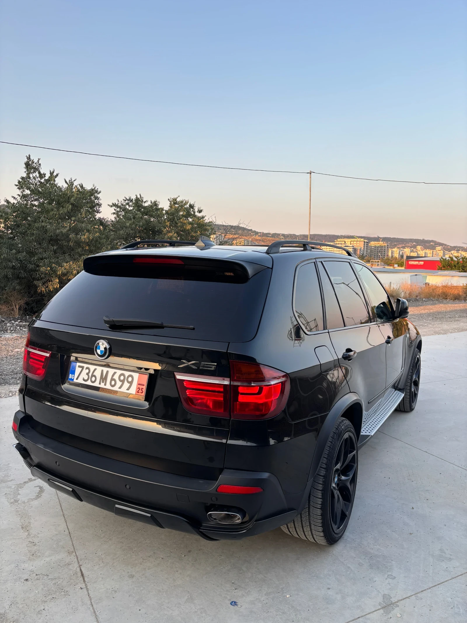 BMW X5 4.8 - изображение 3