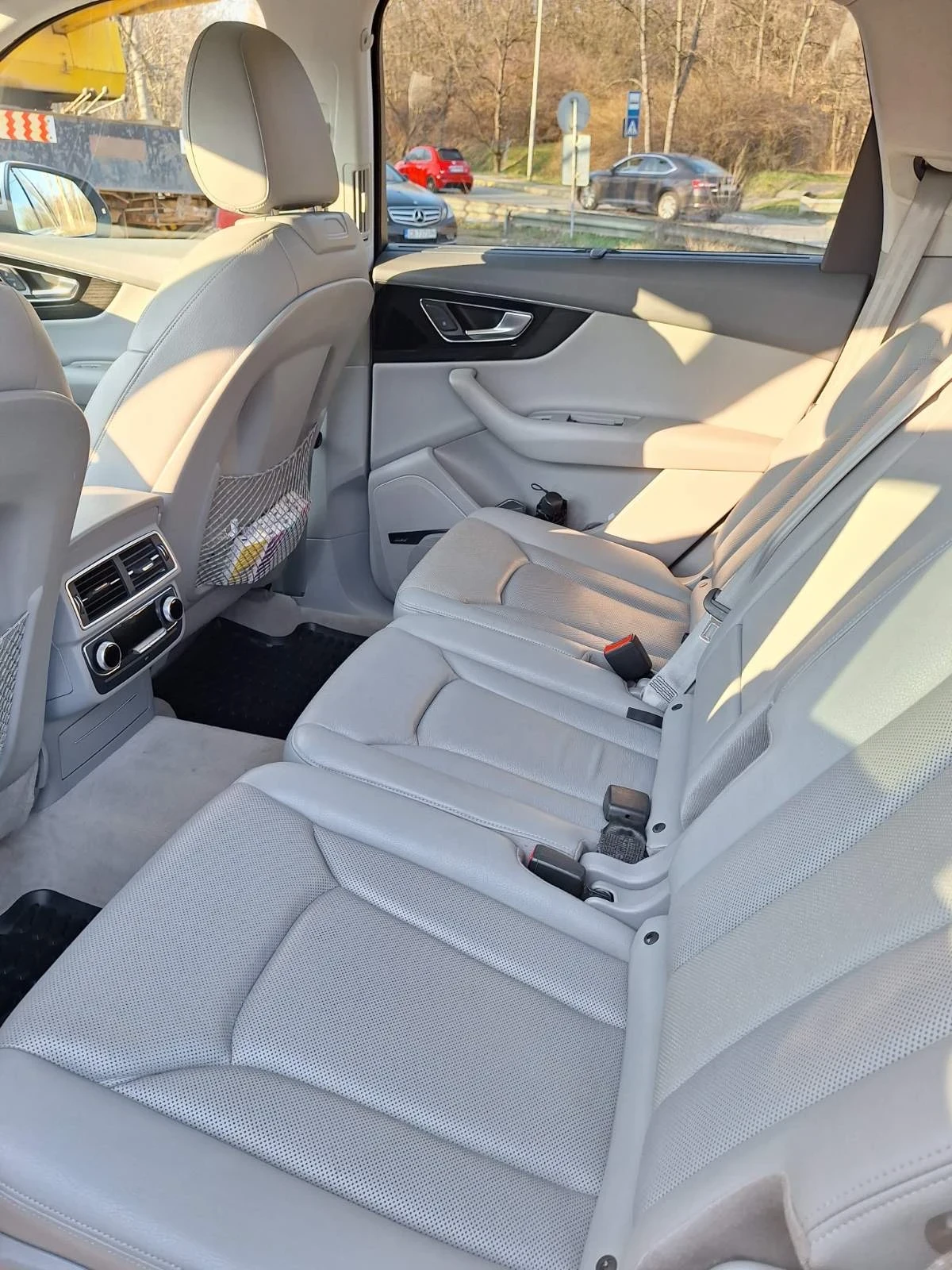 Audi Q7, снимка 12 - Автомобили и джипове - 53831684